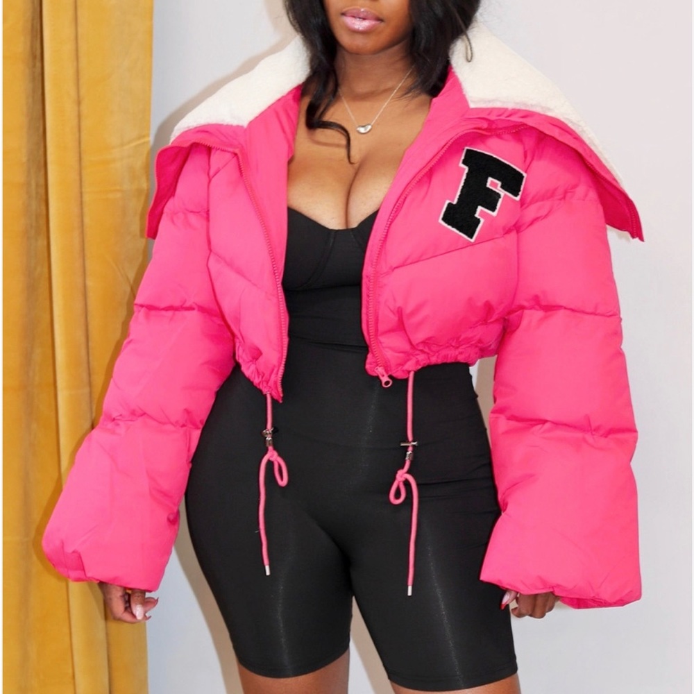 VARSITY CROP PUFFER JACKET